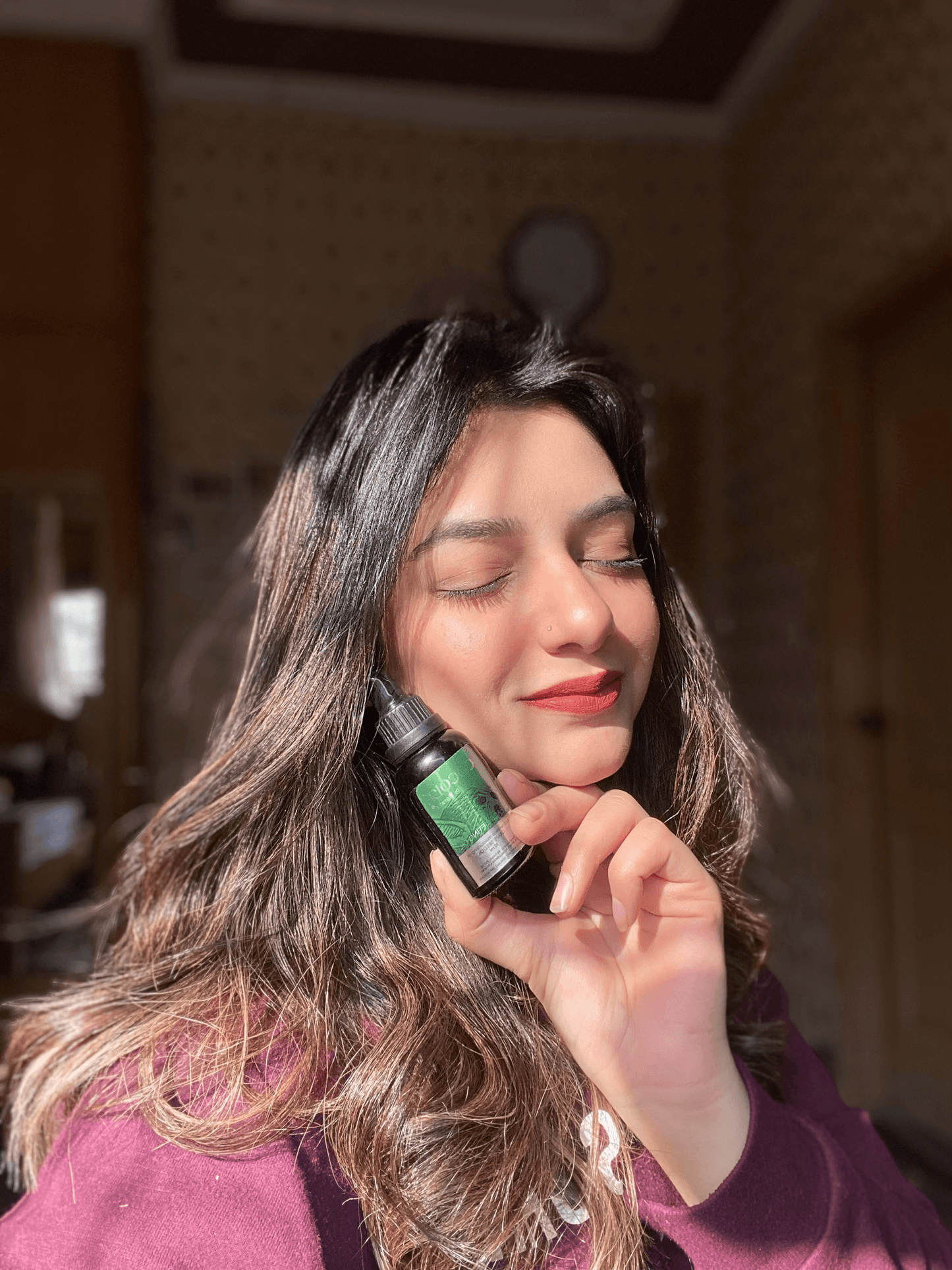 Cocole Face Lifting Oil on skin — natural anti-aging oil for daily skincare