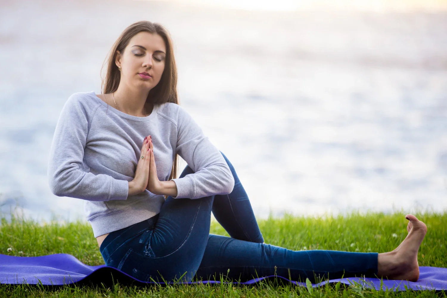 A Practical Guide to Natural Joint Comfort: How Oil-Based Routines Are Helping People Move Better